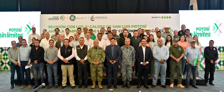 Unidos contra fenómenos naturales: Gallardo Cardona ofrece apoyo integral a ayuntamientos para proteger a familias potosinas durante temporada de lluvias.